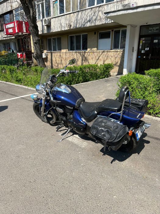 Suzuki Intruder vz 800