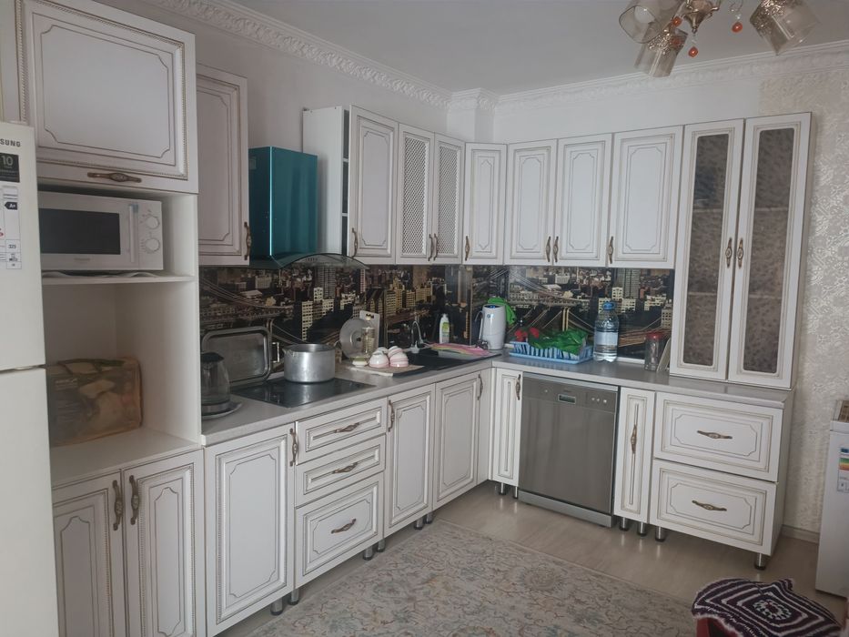 Продам 4х ком квартира