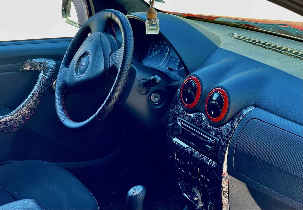 Dacia Sandero 1.6i STEPWAY