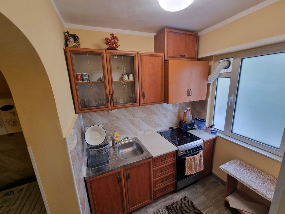 Двустаен апартамент под наем в кв. 72