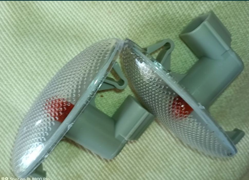 Поворотники новые