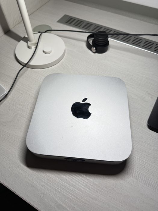 Mac mini 2010 года