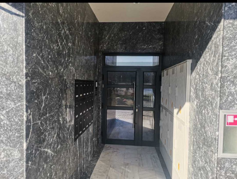 Подпрозоречни первази Мрамор Торос  - 30 лв.л.м. с фаска и водобран