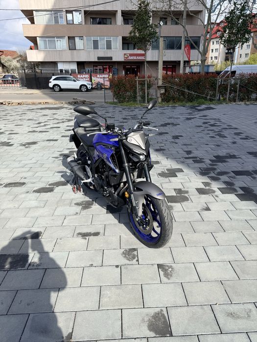 Motocicleta Yamaha MT03