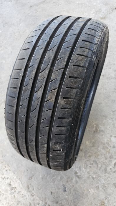 1 бр лятна гума 225 40 18