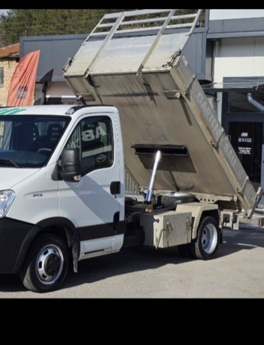 Транспортни  услуги  със самосвал