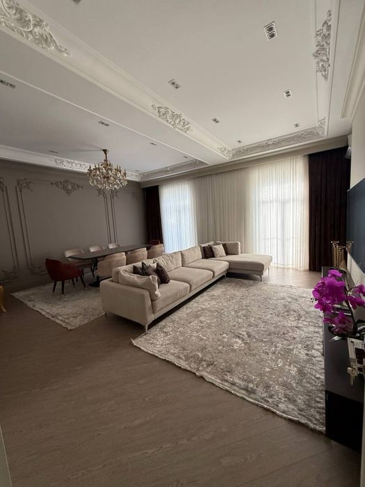 Квартира Ул. Бабура 4/2/4 160 кв.м