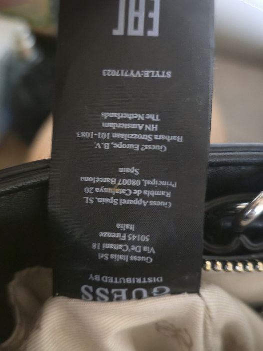 Guess оригинална дамска чанта