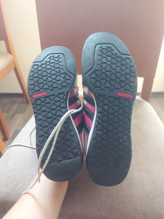 Маратонки Adidas Traxion 38 номер