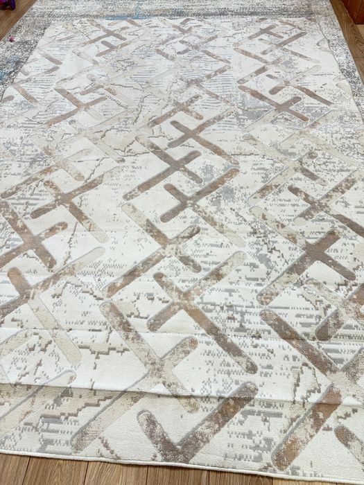 Ковер в хорошем состоянии