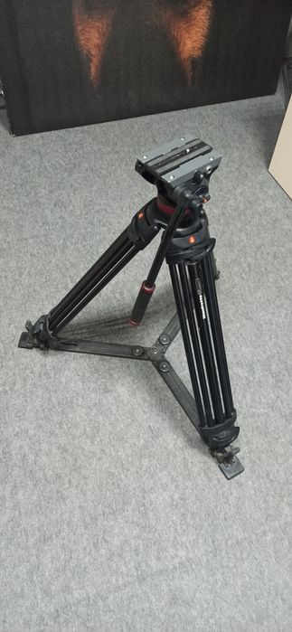 Штатив Manfrotto 546GBK 504HD