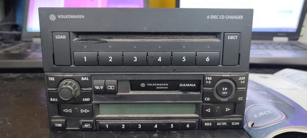Radio casetofon VW Gamma /Magazie CD Golf 4/Bora