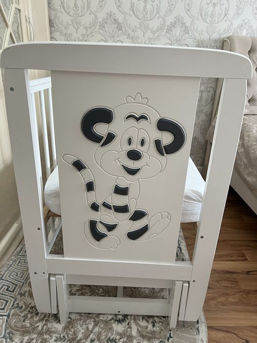 Продам детскую кроватку