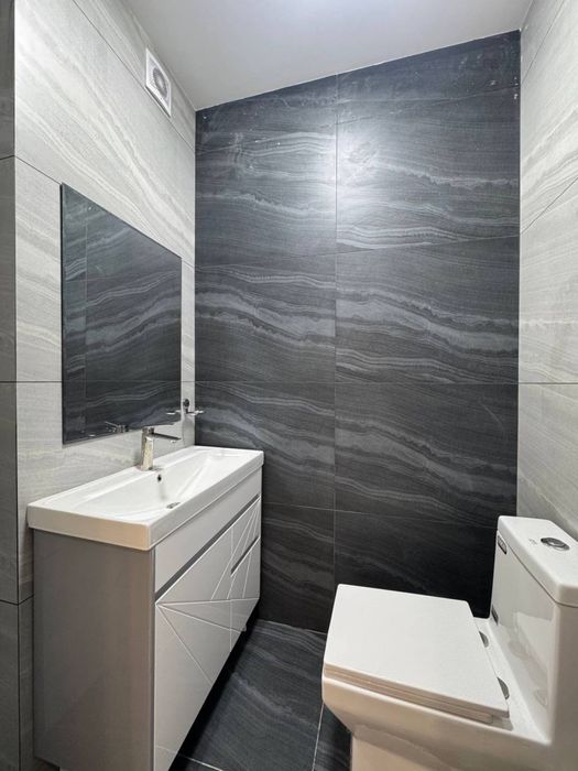 Аренда под кафейный,бутик,магазин Террасой 250 м² ор:Рынок Тансыкбаев