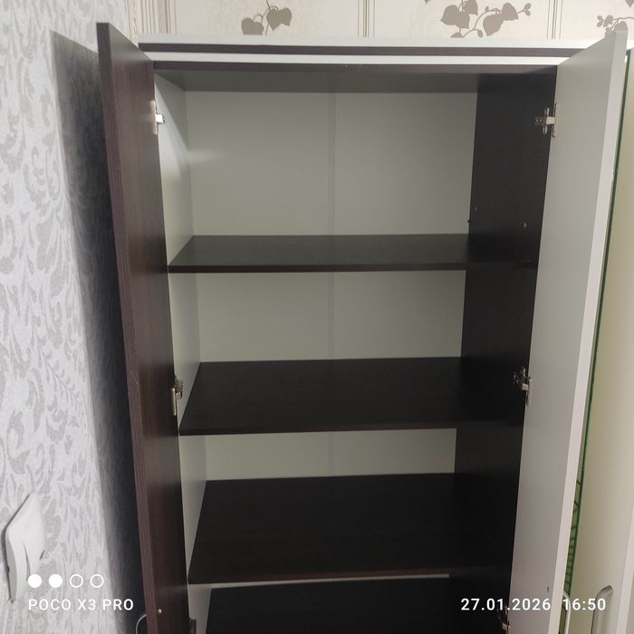 Шкаф продается 55000