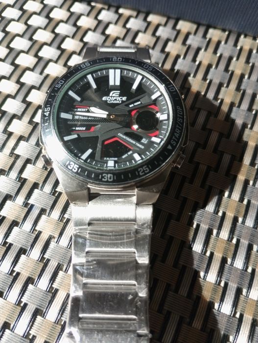 Часовник Casio Edifice
