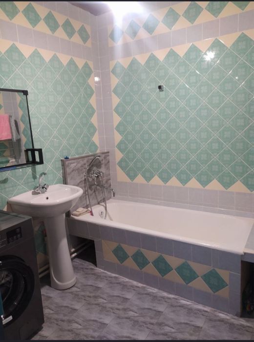 Продается дом на земле 2.7 соток Азербайджанский центр Мирабад