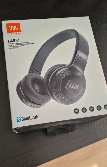 Слушалки JBL E45BT ON-EAR