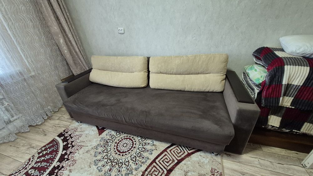 Продам диван в хорошем состоянии