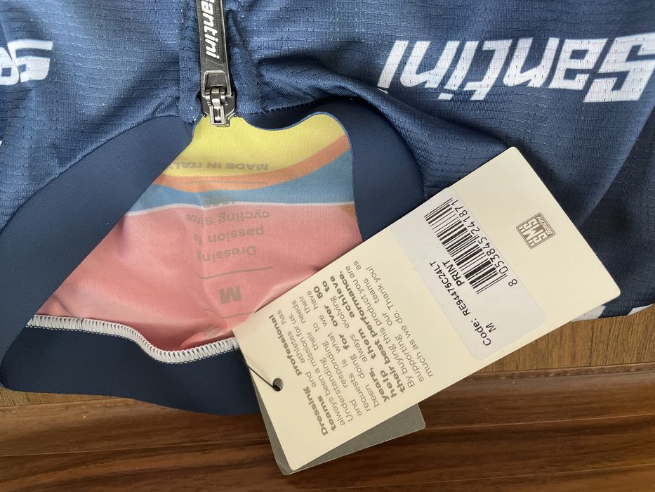 Echipament Santini Lidl Trek marimea M dar este un S ( ciclism)