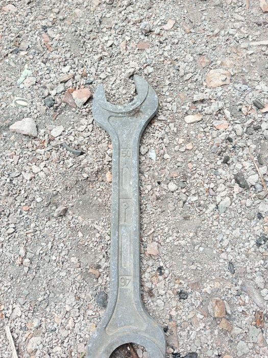 Ключи рожковые.     .