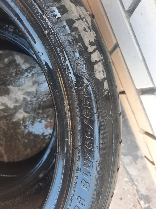 Продам шины на легковой автомобиль,