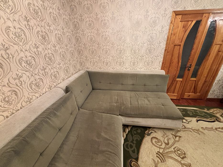 Продается большой П-образный диван