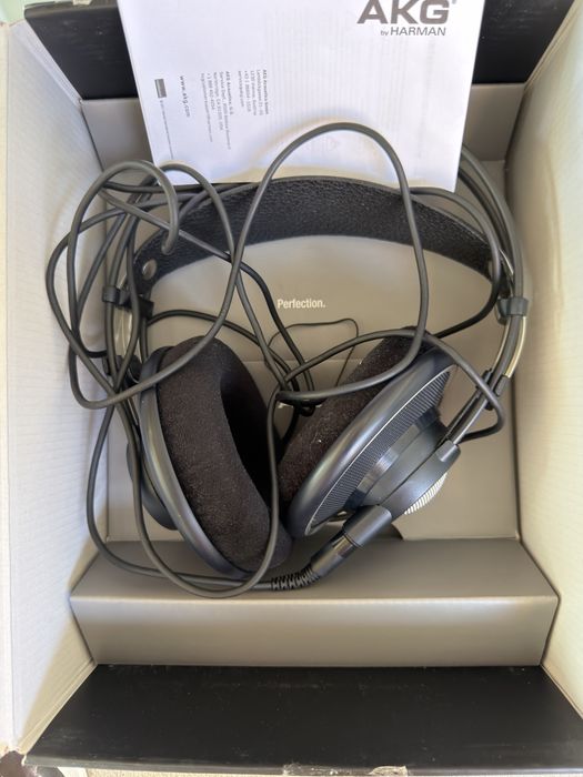 Casti AKG by Harman K702