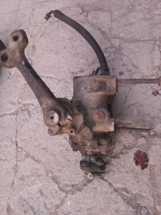 Мерседес 124 запчасть