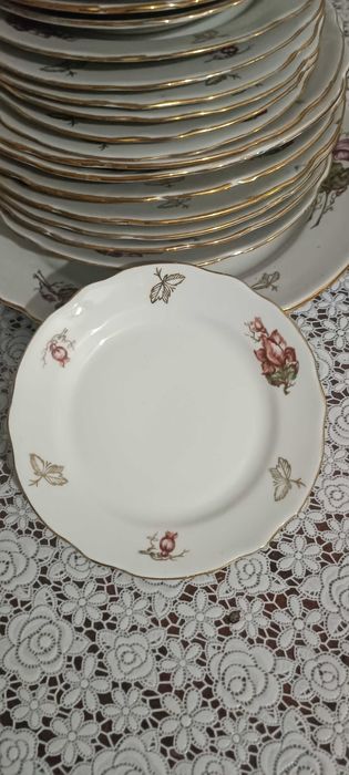 Продам посуду - тарелки