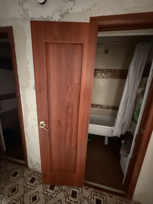 Межкомнатные двери 5 шт