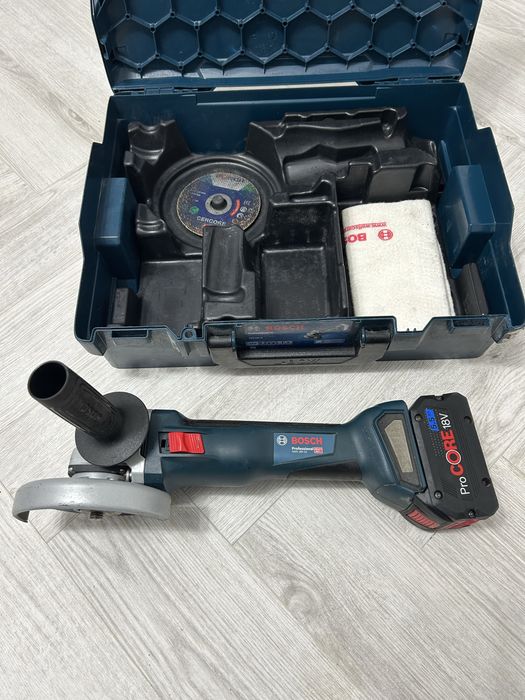 Bosch GWS 18V-10 flex