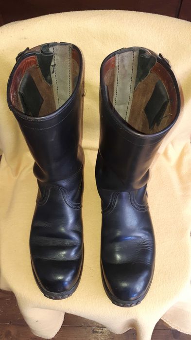 Vând  cizme  wehmacht nr 43 purtate în stare bună