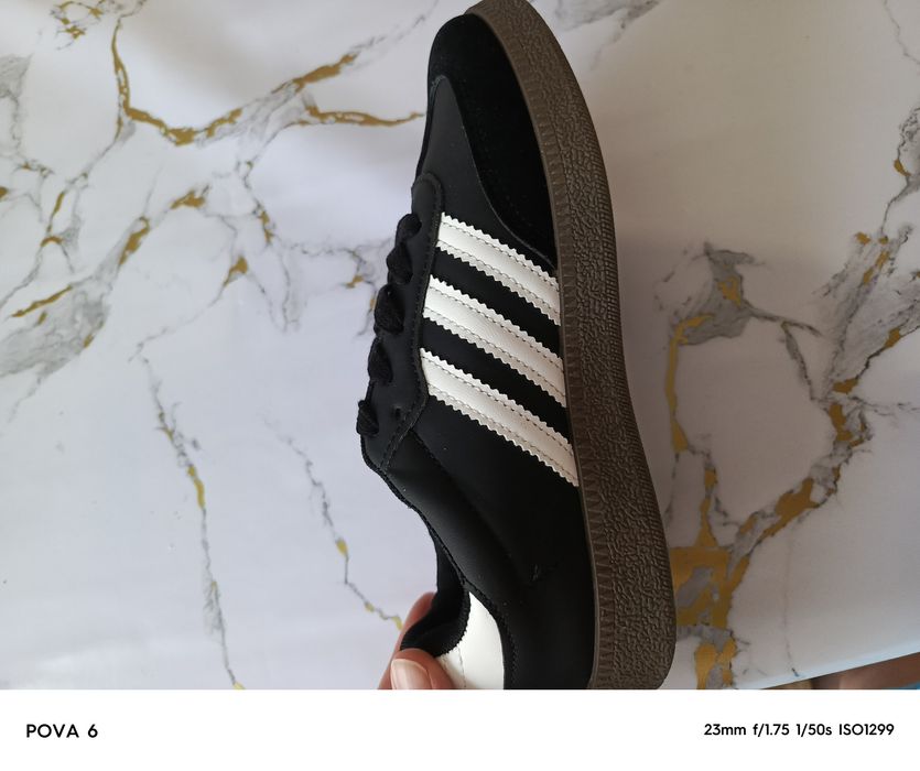 Продам новые кеды