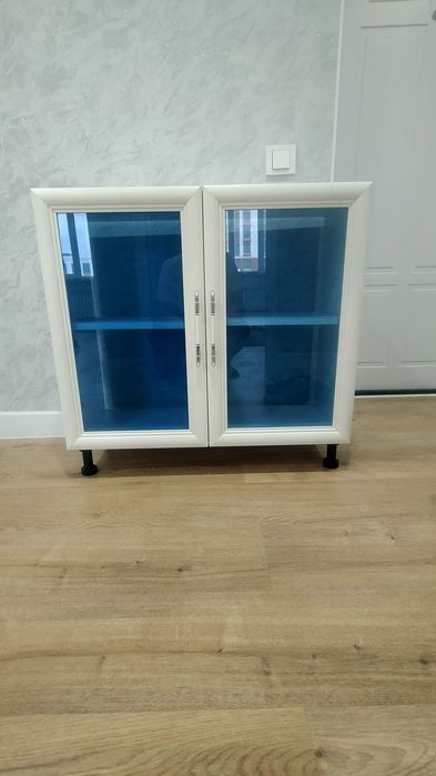 Шкаф   80см стекло