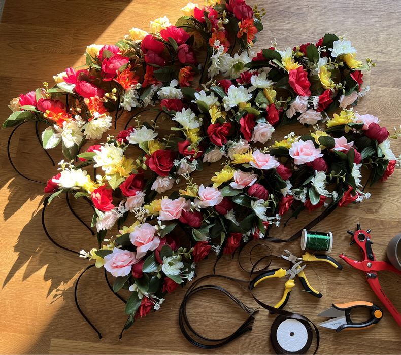 Диадема с цветя за народна носия