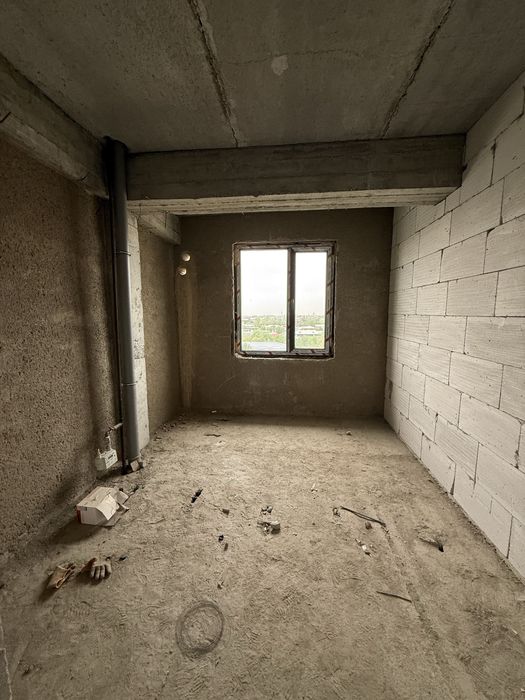 Samgasi yonida 1 xona karopka kvartira sotiladi