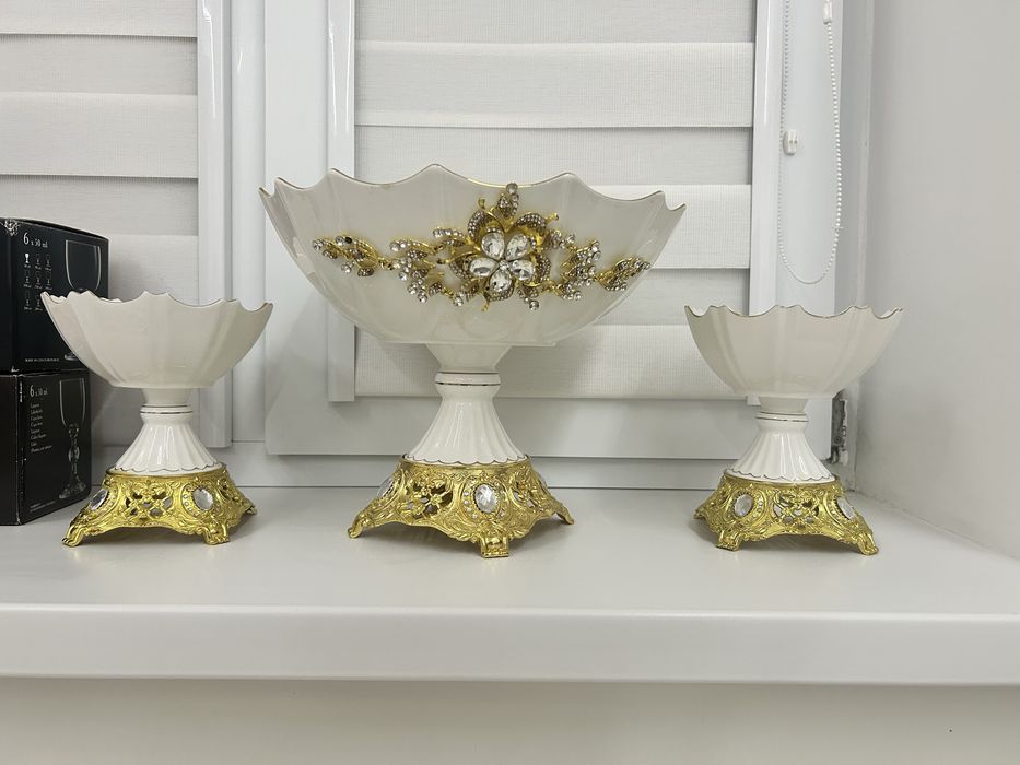 Набор посуд, фруктовница, 2 конфетницы, 3 посуды