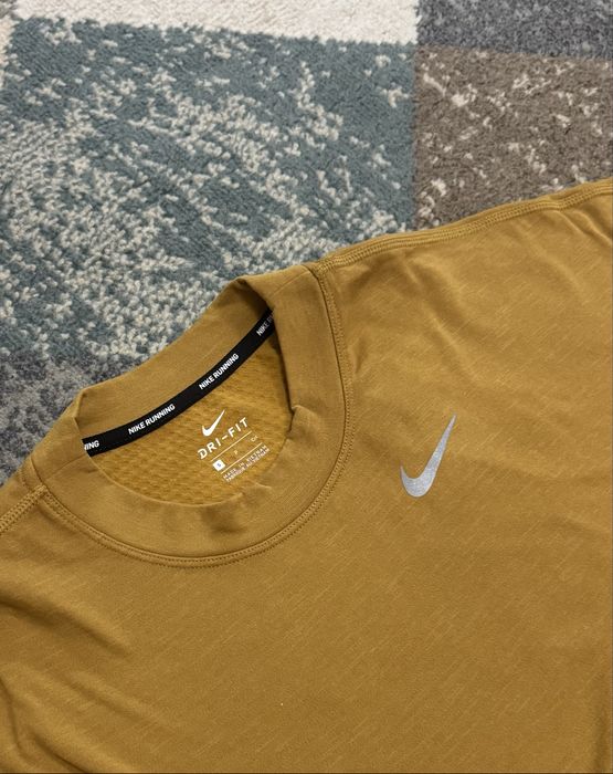 Дамска блузка Nike