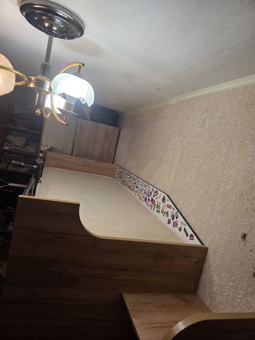 Продается кровать чердак