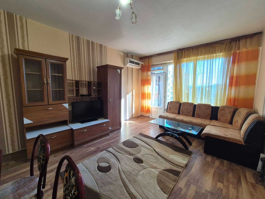 Дава се под наем Тристаен апартамент в Търговище, Вароша - 65 кв.м за 219.3 € - Снимка #2