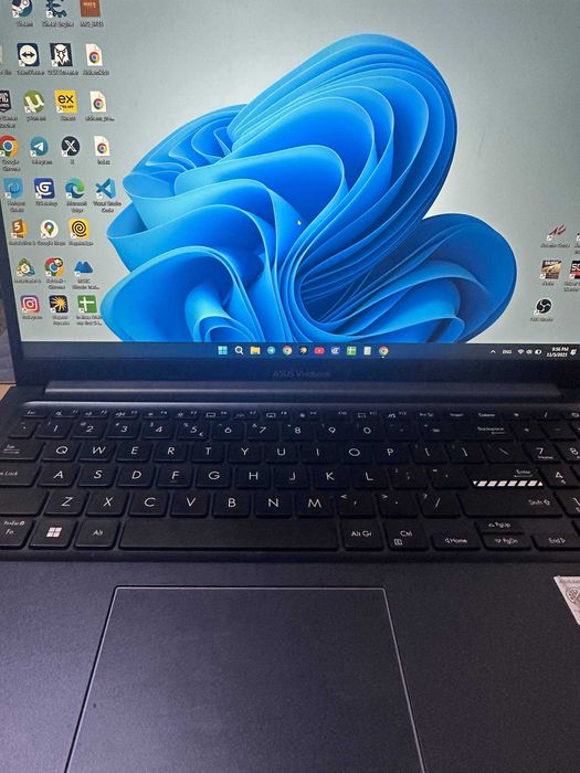 Noutbook Asus I5