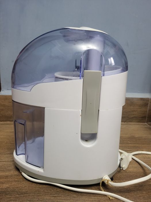 Сокоизтисквачка в перфектно състояние