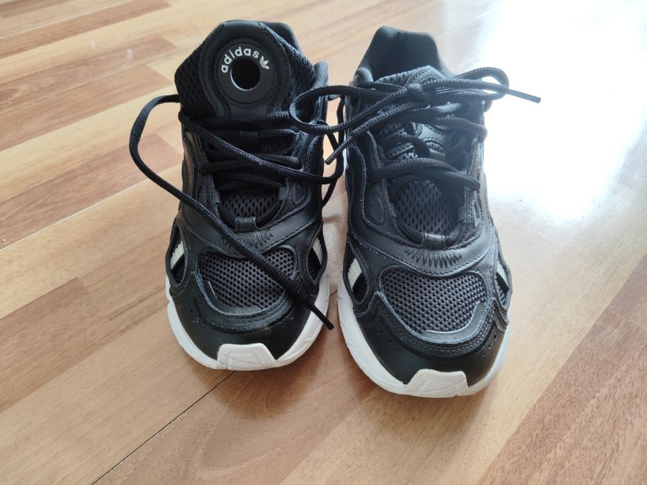 Маратонки  Adidas