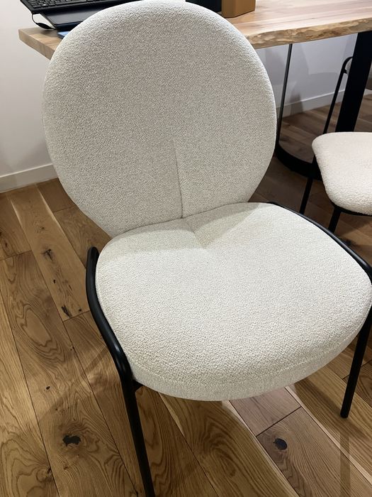 4 scaune crem din stofa buclata