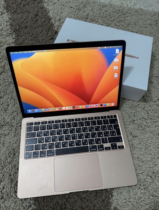 MacBook Air 13-inch 256 GB