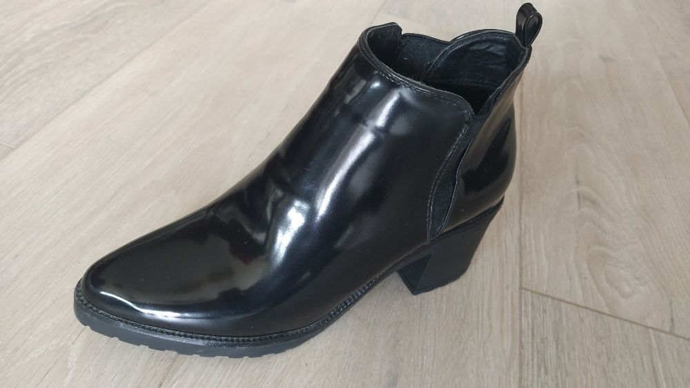 Дамски боти №38 дължина на стелката 24,5cm