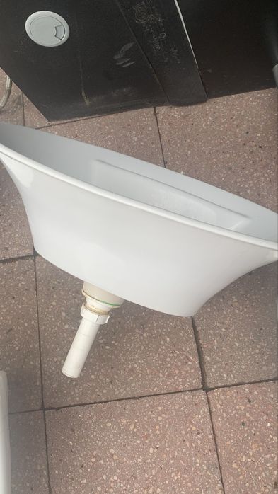 Продам раковины керамические