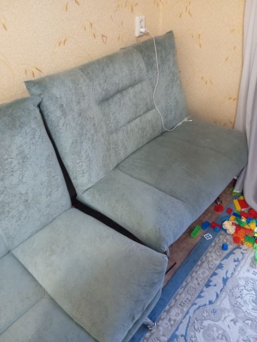 Отдам даром диван кресло