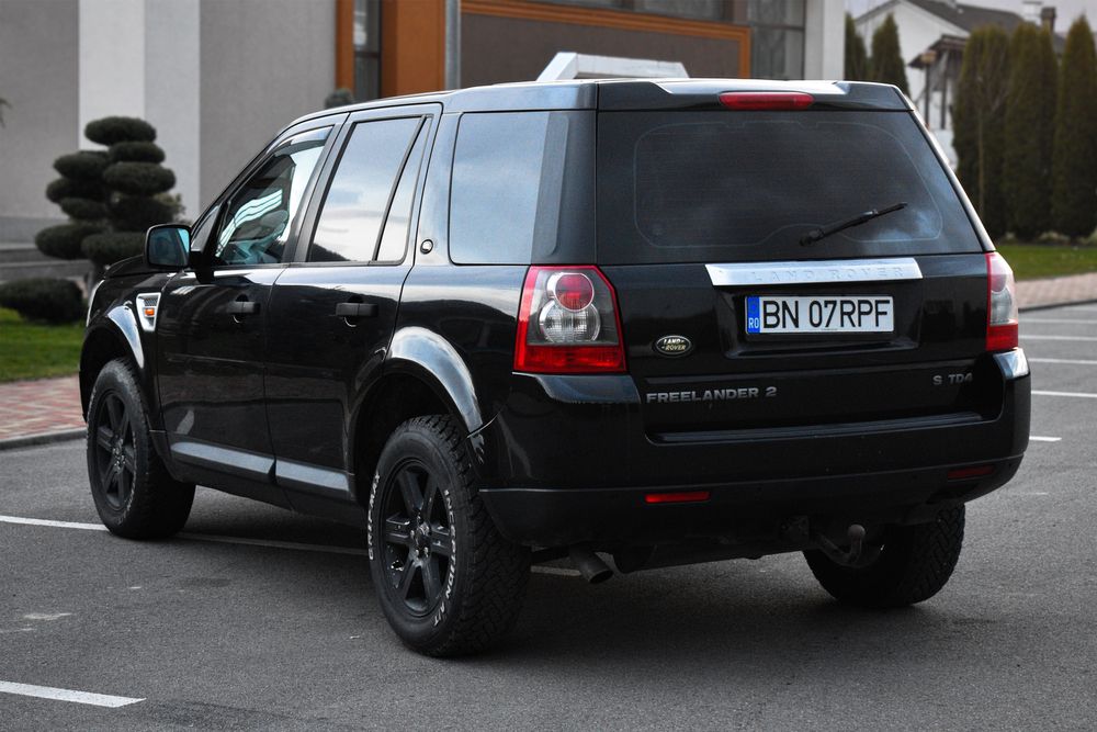 Land Rover Freelander 2 – 4x4 – 5 locuri – Autoutilitară